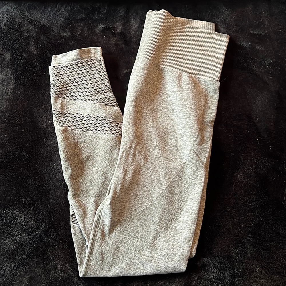 Women’s athletic leggings